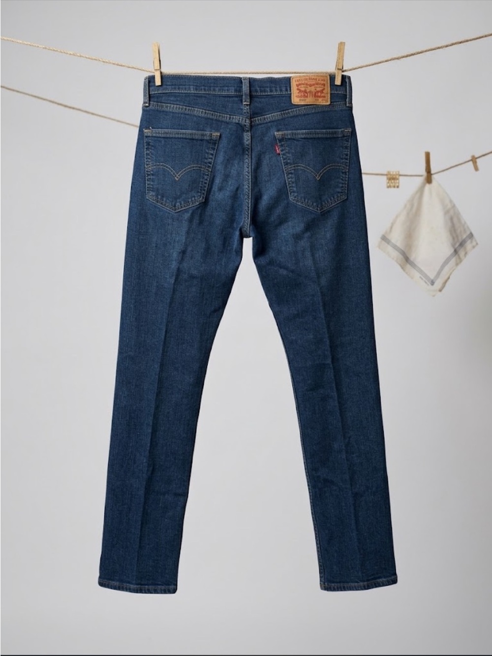 Levi's Men's Slim Straight Jeans in Indigo Blue (B)